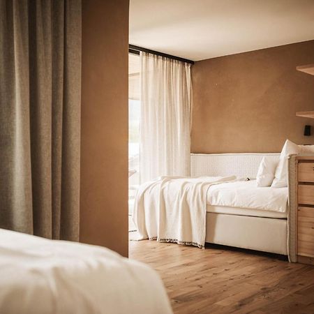 Milla Apartments Брессаноне Экстерьер фото